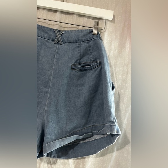 Vici Blue Jean Shorts High-Waisted Relaxed Fit - Picture 3 of 5